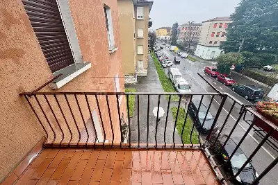 Casa in vendita, Via Mario Longhi, Brescia