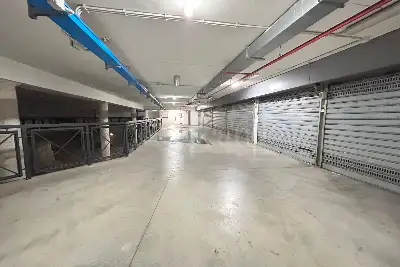 Box in vendita, Via Michele Carcani, Roma