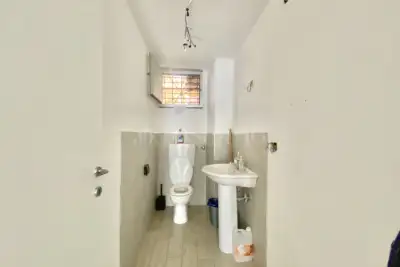 Negozio in affitto, Via Santa Cecilia, Messina