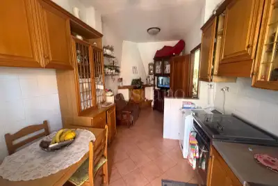 Casa in vendita, Via Francesco Posterla, Roma