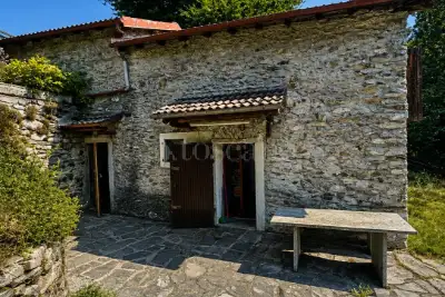 Rustico in vendita, Via per Lago Delio, Tronzano Lago Maggiore