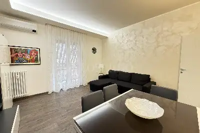 Casa in vendita, Via Canipari, Brescia