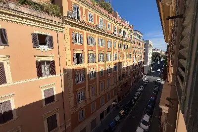 Casa in vendita, Via Castelfidardo, Roma
