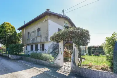 Casa Indipendente in vendita, Via Spluga, Cantù