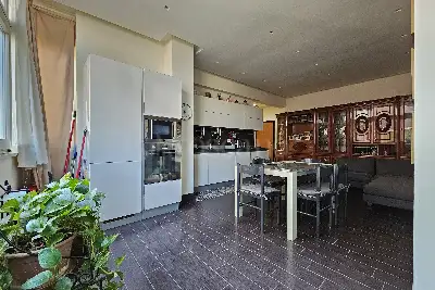 Casa in vendita, Via Olanda, Pomezia