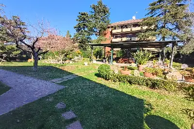 Villa Bifamiliare in vendita, Via delle Vigne di Morena, Roma, Roma