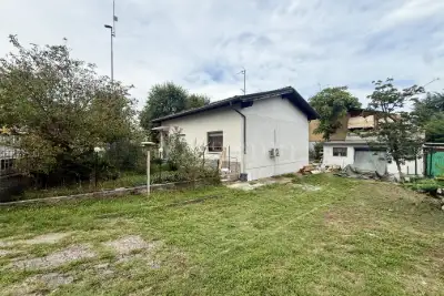 Casa Indipendente in vendita, Via Luigi Pirandello, Montichiari
