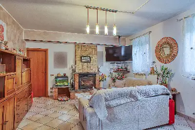 Casa Indipendente in vendita, Via Argentera, Cadegliano-Viconago