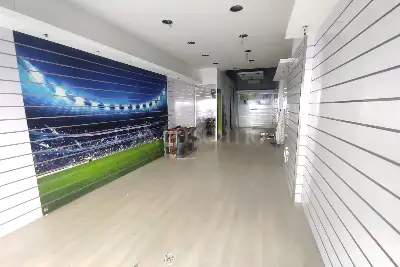 Negozio in vendita, Corso Camillo Finocchiaro Aprile, Palermo