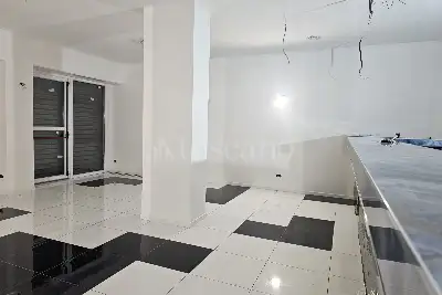 Negozio in vendita, Via Terenzio, Latina