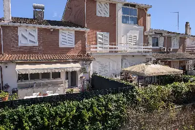 Villino a Schiera in vendita, Via Padre Benedetto Spila, Roma