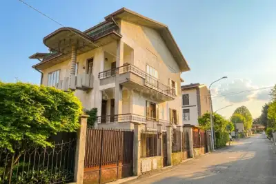 Casa Indipendente in vendita, Via Scuole, Nave