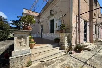 Villa in vendita, Via Carovigno, San Vito dei Normanni