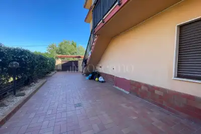 Casa in vendita, Via Cermenate, Roma