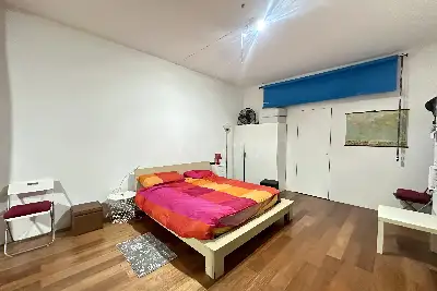 Magazzino in vendita, Via Giambellino, Milano