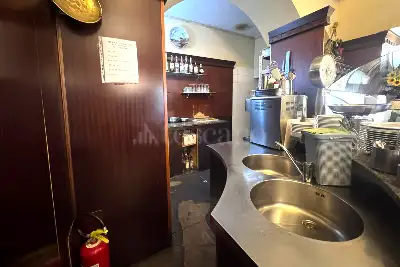 Attività Commerciale in vendita, Ad. Piazza Testaccio, Roma