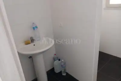 Negozio in vendita, Via Carlo Cattaneo, Casteldaccia