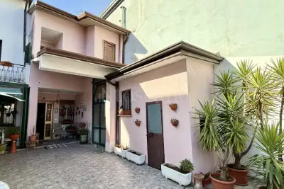 Casa Indipendente in vendita, Via San Giovanni Bosco, Borgosatollo