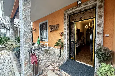 Villa in vendita, Via Canossi, Rezzato, Rezzato