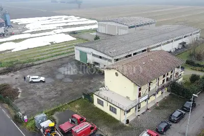 Capannone in vendita, Strada Provinciale 99, Pancarana