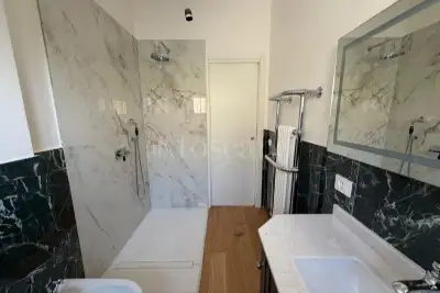 Casa in affitto, Via Prassitele, Roma