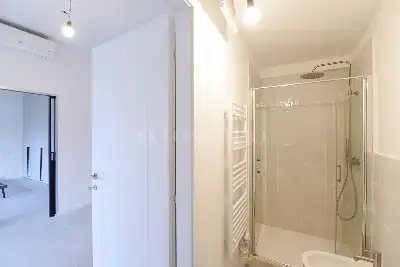 Casa in vendita, Via Luigi Dottesio, Como