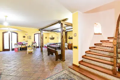 Villa in vendita, Via Edmondo De Amicis, Fino Mornasco