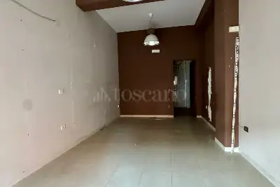 Negozio in vendita, Via Santissima Trinità, Avellino