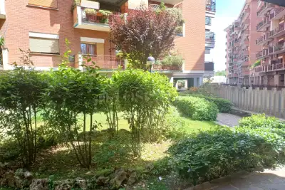 Casa in vendita, Via Pisino, Roma