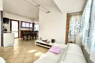 Villa Plurifamiliare in vendita, Via Anagnina, Roma