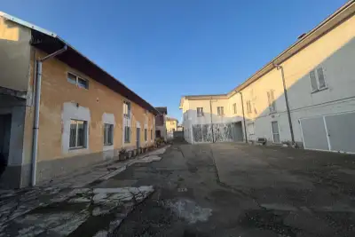 Negozio in vendita, Via Ginetta Caccianotti, Biandrate