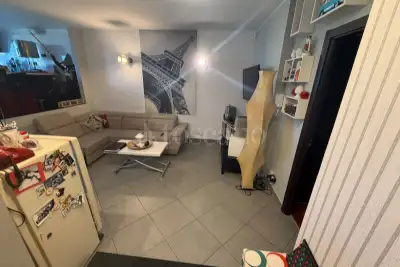 Casa in vendita, Via Elio Lampridio Cerva, Roma