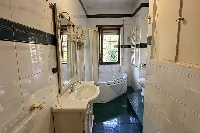 Casa Indipendente in vendita, Via Fratelli Cervi, Roma