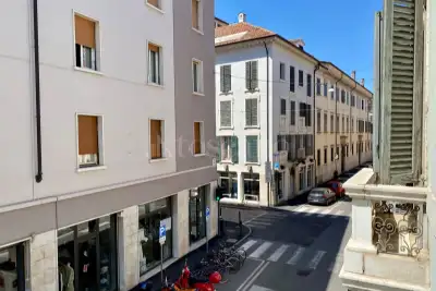 Casa in vendita, Via Dante, Brescia