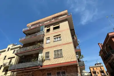 Casa in vendita, Via delle Acacie, Roma