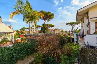 Casa in vendita, Via Euripide, Roma