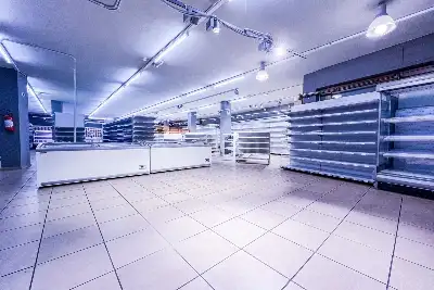 Negozio in vendita, Via Copernico 5, Olbia, Olbia