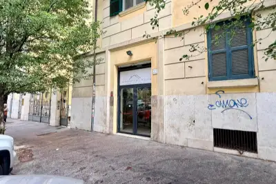 Attività Commerciale in vendita, Via Carlo Mirabello, Roma