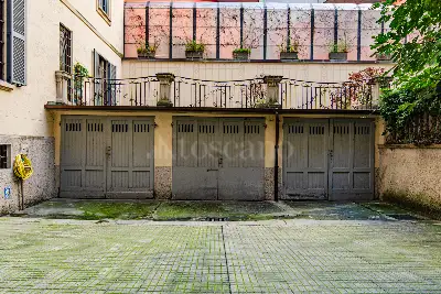 Casa in vendita, Via Sardegna 44, Milano