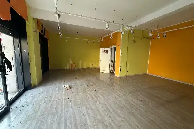 Negozio in affitto, Via Luca Valerio, Roma