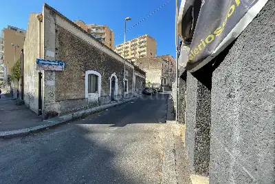 Negozio in affitto, Via dell’oro, Catania