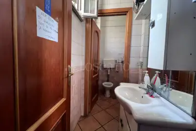 Negozio in vendita, Via Statilio Ottato, Roma