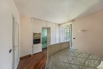 Villa in vendita, Via Alessandro Volta, Padenghe sul Garda