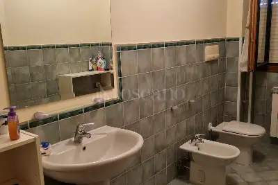 Casa in affitto, Via Pasquale Festa Campanile, 90 Villa d'Agri Marsicovetere (PZ), Marsicovetere