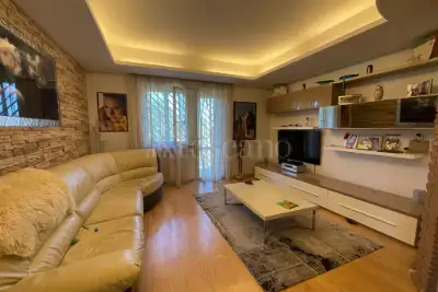 Casa in vendita, Via Cermenate, Roma