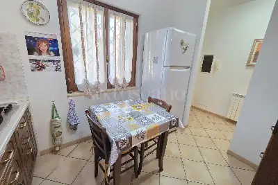 Villino a Schiera in vendita, Via Sesto San Giovanni, Roma