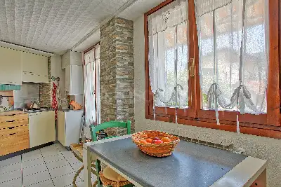 Casa Indipendente in vendita, Via Gaggio, Marchirolo