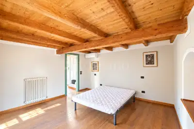 Villino a Schiera in vendita, Via San Zeno, Desenzano del Garda