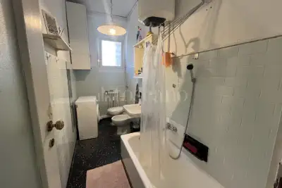 Casa in vendita, Via Lorenteggio, Milano