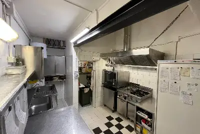 Attività Commerciale in vendita, Via dei Termini, Siena